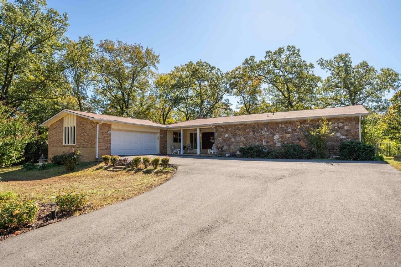 The drive between house and shop